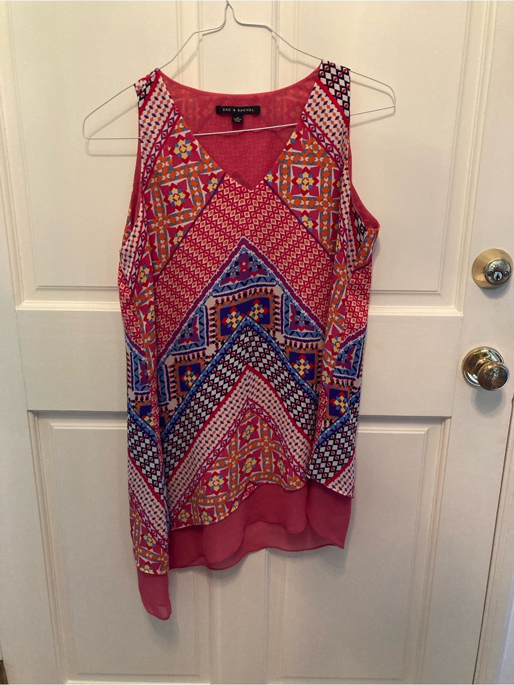 Zac & Rachel Coral Pink Geometric Print Sleeveless V-Neck Top